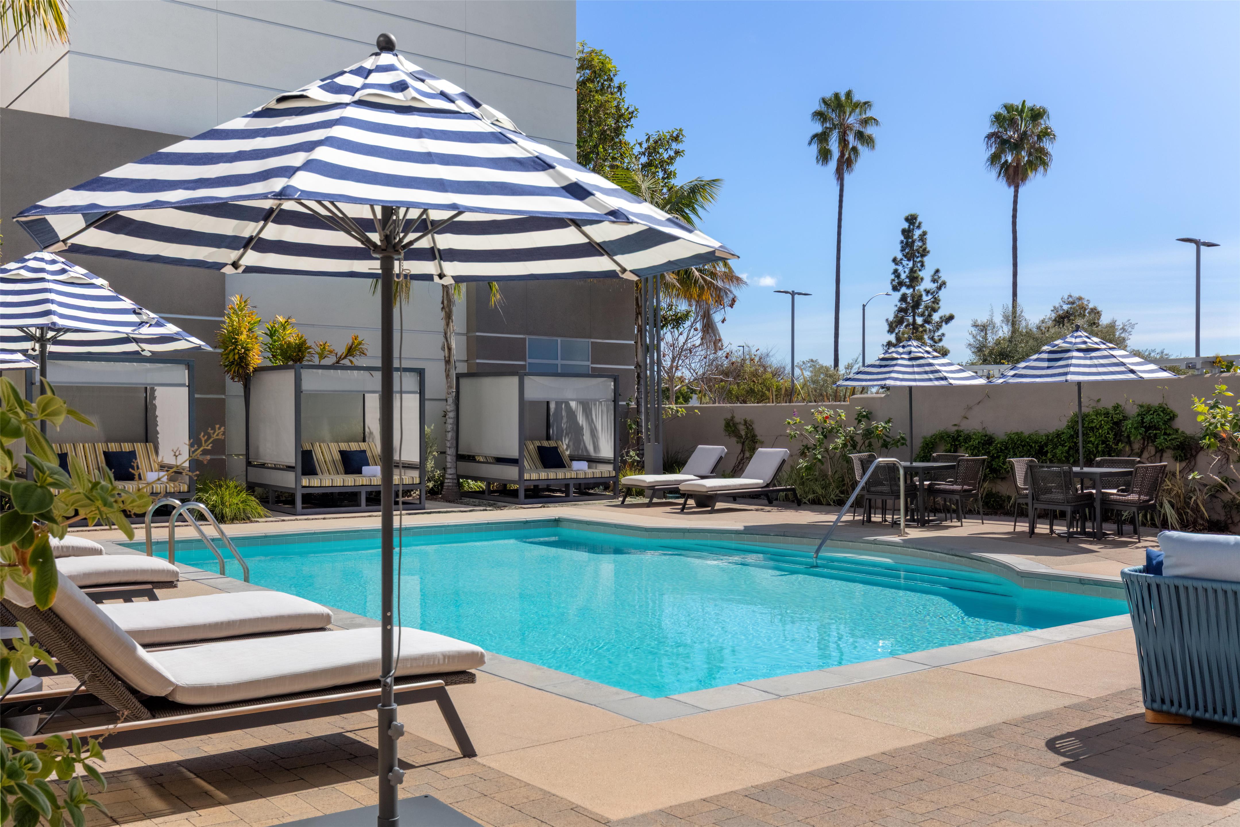 Pool | Hilton Garden Inn Santa Barbara / Goleta