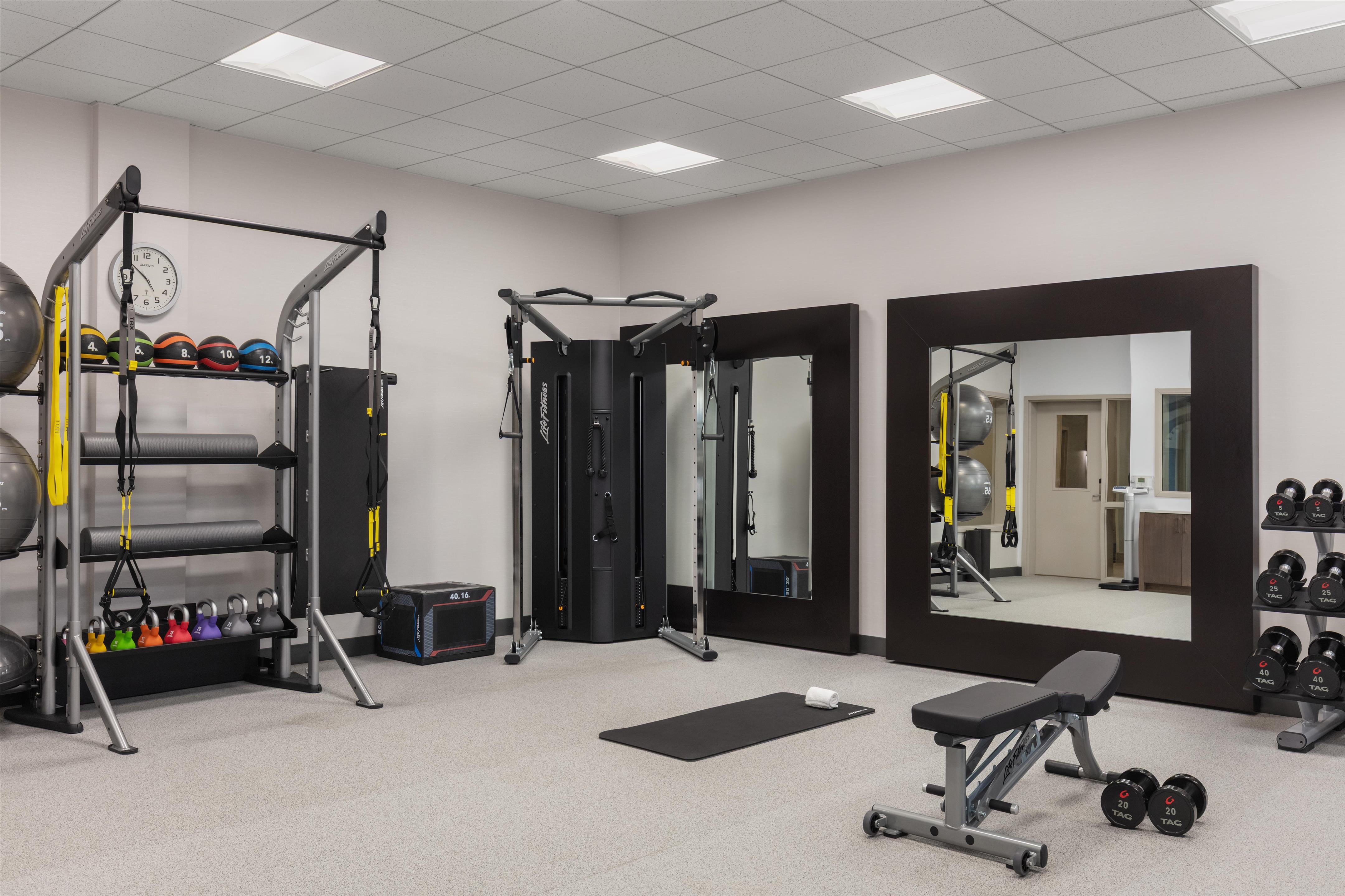 Health club fitness center gym | Hilton Garden Inn Santa Barbara / Goleta