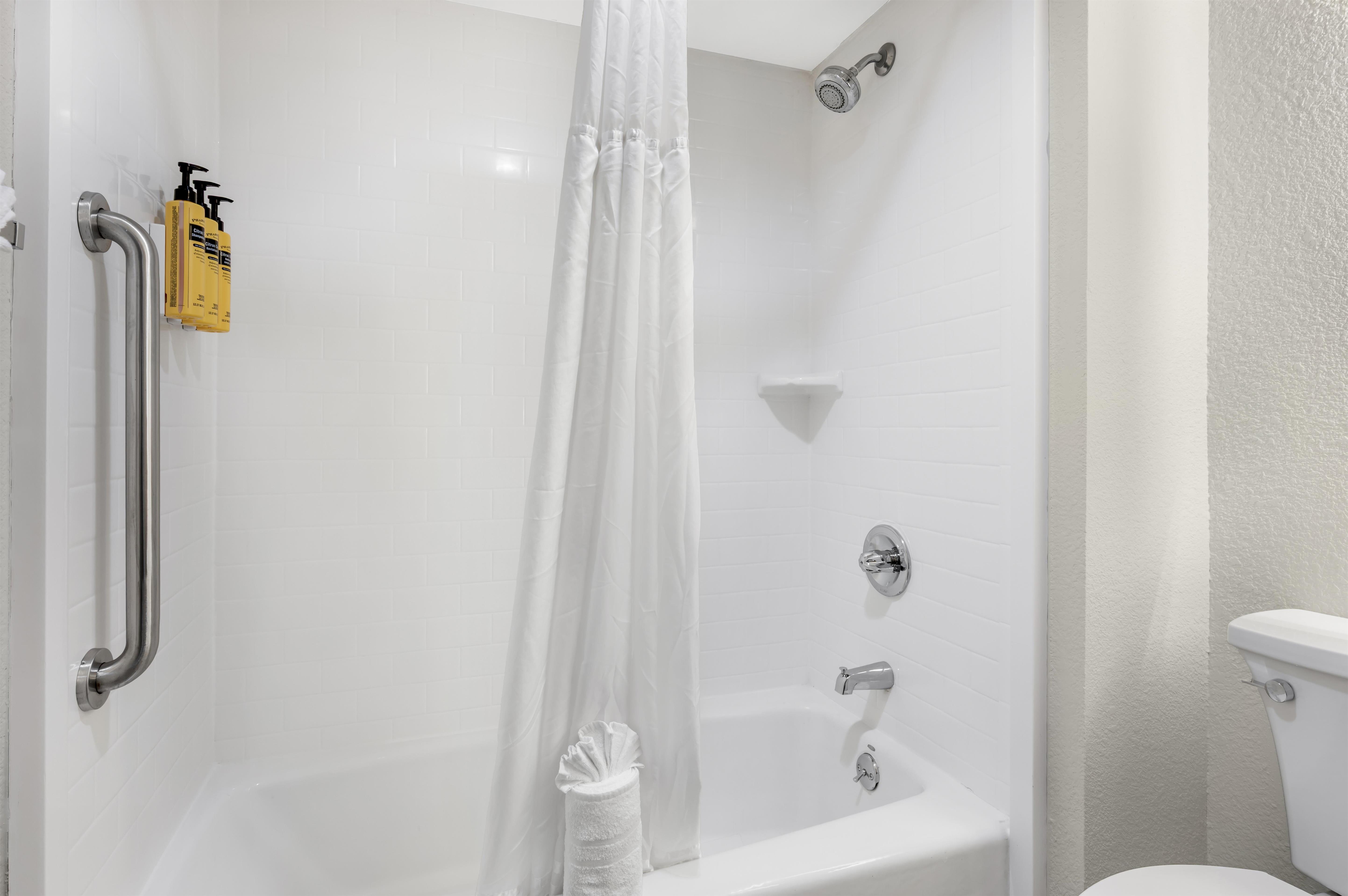 Best Western Plus Indianapolis NW Hotel Room Type - 1 King Bed, Non-Smoking, High Speed Internet Access, Microwave And Refrigerator, Coffee Maker, Full Best Western Plus Indianapolis NW Hotel Room Type - 1 King Bed, Non-Smoking, High Speed Internet Access, Microwave And Refrigerator, Coffee Maker, Full