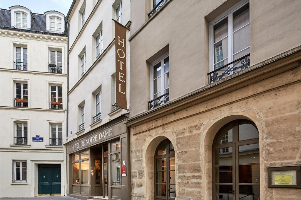 Notre Dame Hotel