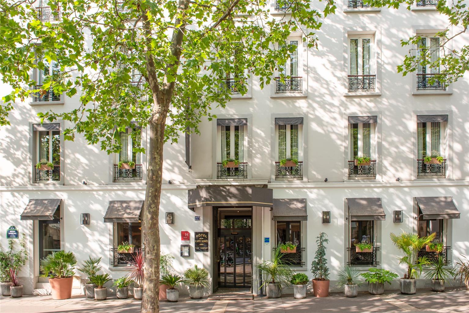 De La Porte Doree