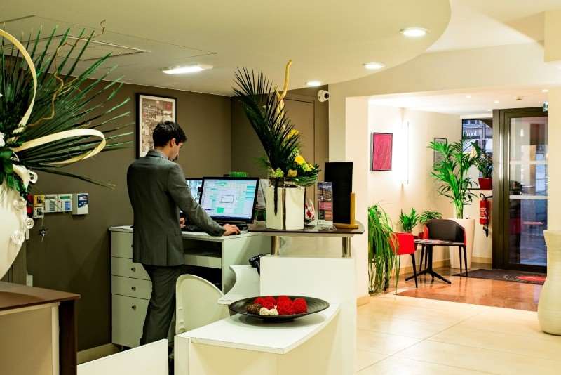 Hotel Le Pere Leon