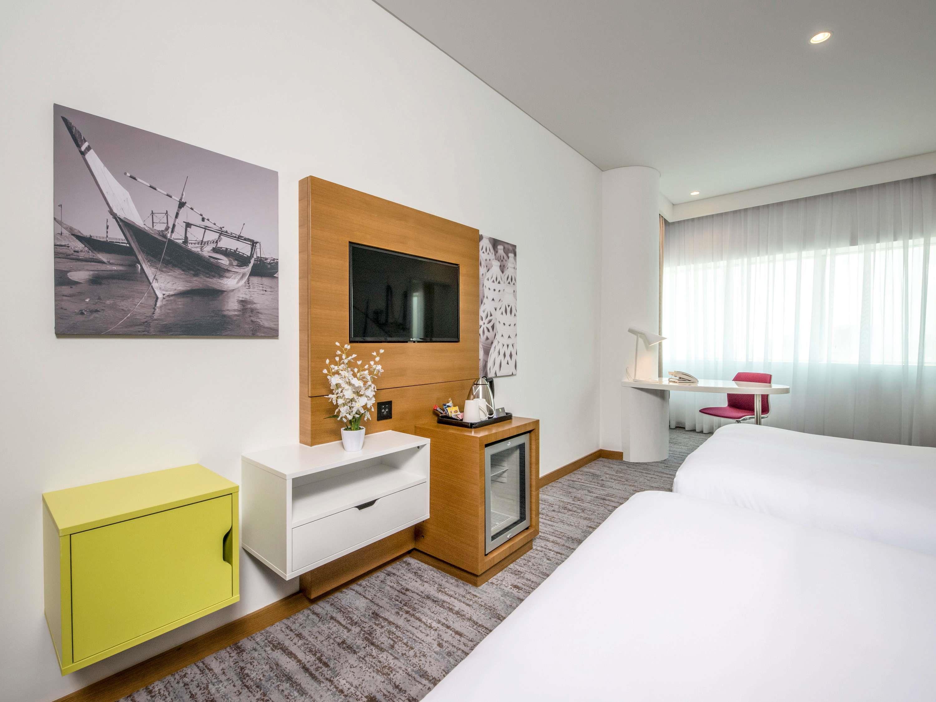 ibis Styles Manama Diplomatic Area Room Type - Standard Suite, Twin Beds, City View