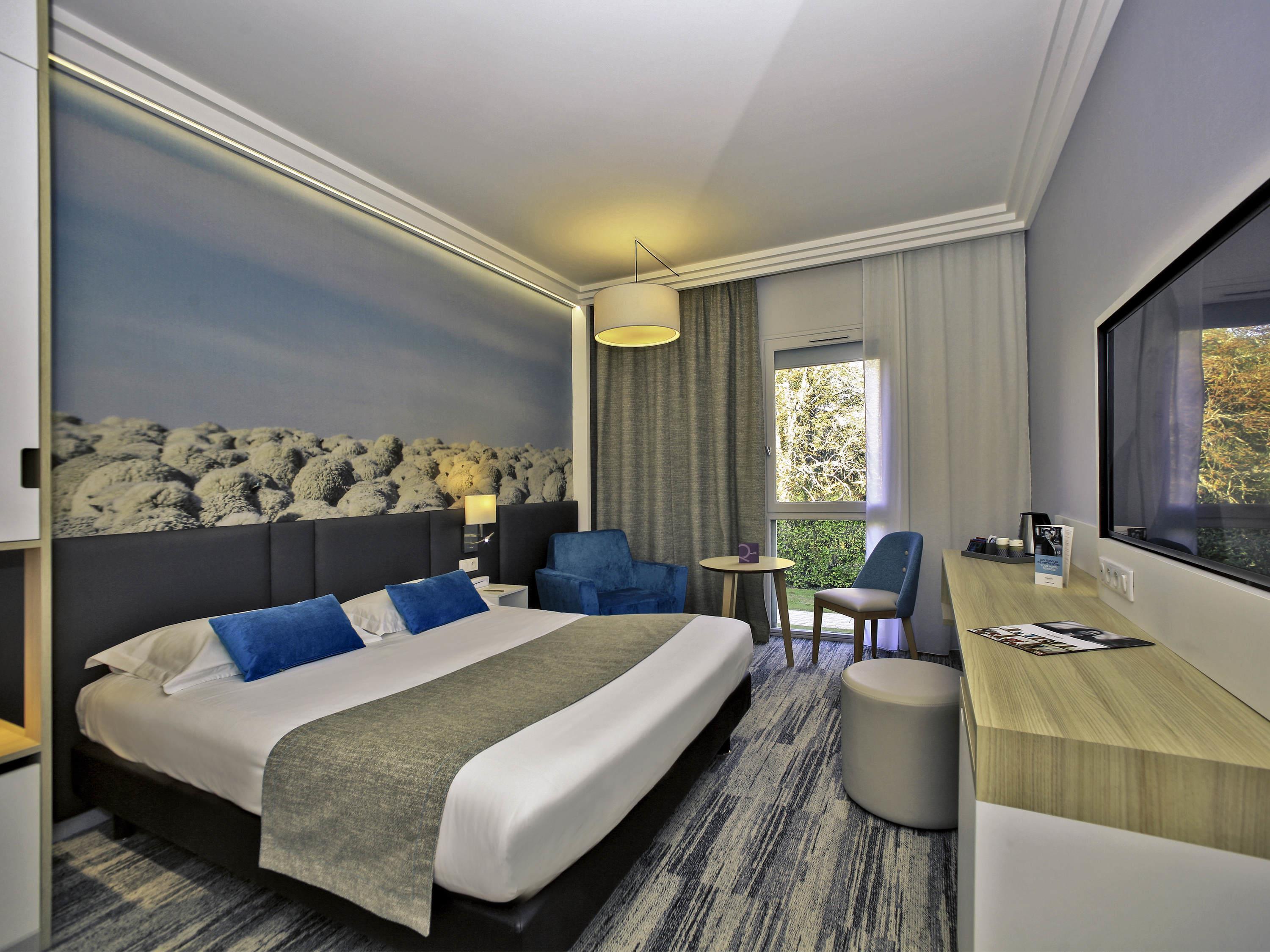 H Room Type - Standard room with 1 double bed and 1 single bed
