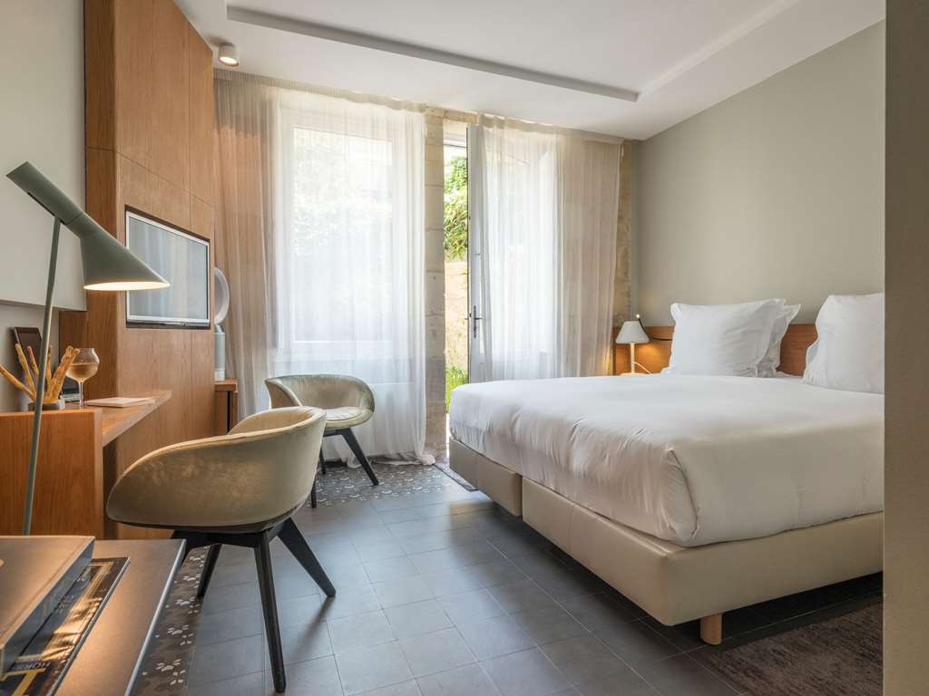 Guest photo