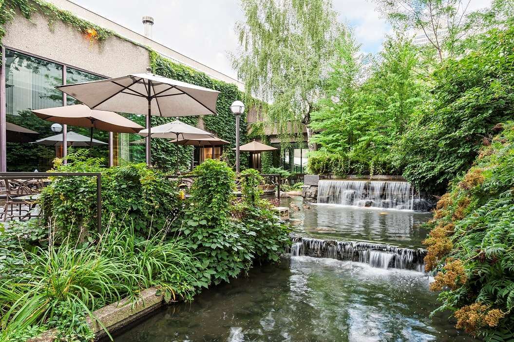 Hotel Bonaventure Montreal, QC See Discounts