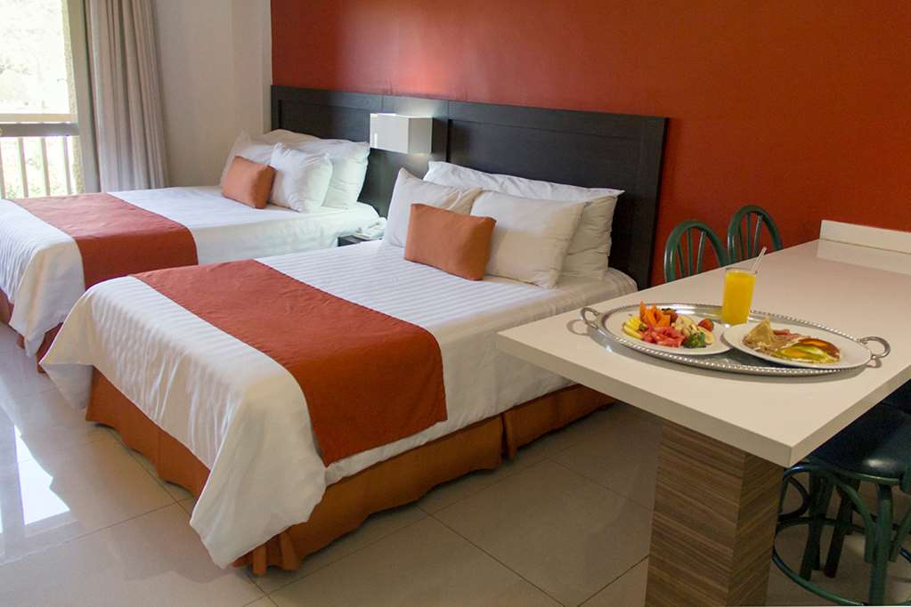 BAHIA ESCONDIDA-guestroom-Guest Room,Guest Room Amenity,Kitchen/Kitchenette,On-Site.jpg