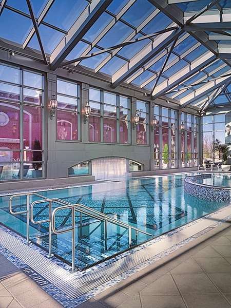 Pool - Ameristar Casino Resort Spa St Charles - I-70, Exit 229B