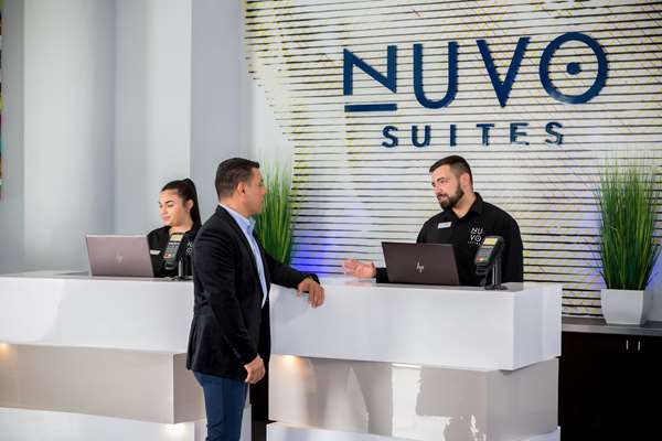  - Nuvo Suites Dolphin Mall Miami