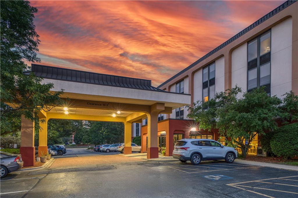 Surestay Plus By Best Western Chicago