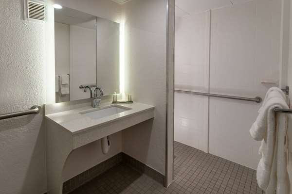  - Baymont Inn & Suites Elmsford