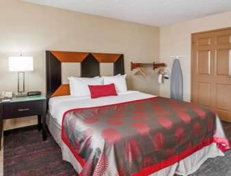  - Ramada Hotel South Bay National City - I-5, Exit 11B