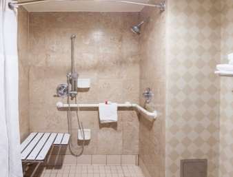  - Ramada Hotel South Bay National City - I-5, Exit 11B