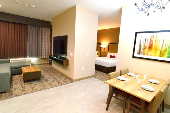 Suite - Best Western Plus Executive Residency Corpus Christi