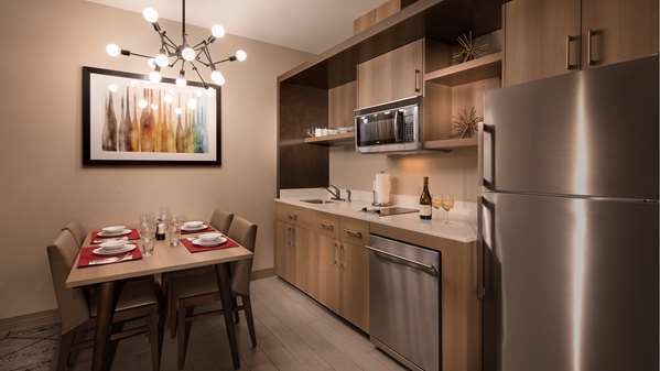 Suite - Best Western Plus Executive Residency Corpus Christi