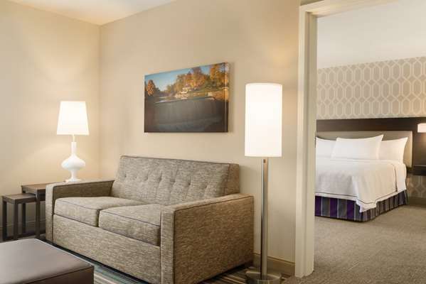  - Home2 Suites by Hilton Menomonee Falls