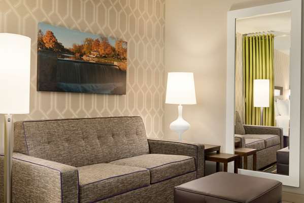  - Home2 Suites by Hilton Menomonee Falls