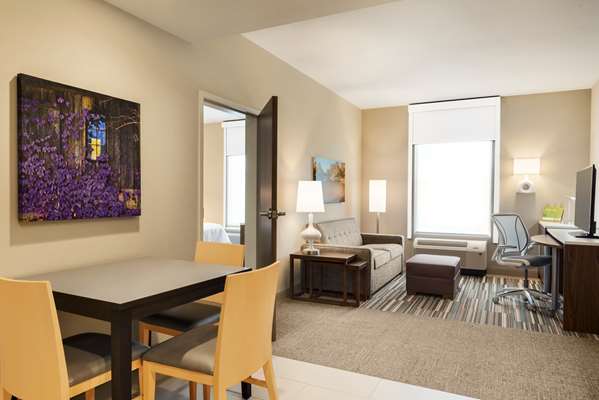  - Home2 Suites by Hilton Menomonee Falls
