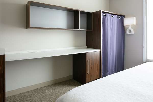  - Home2 Suites by Hilton Menomonee Falls