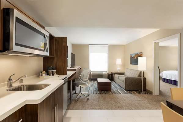  - Home2 Suites by Hilton Menomonee Falls