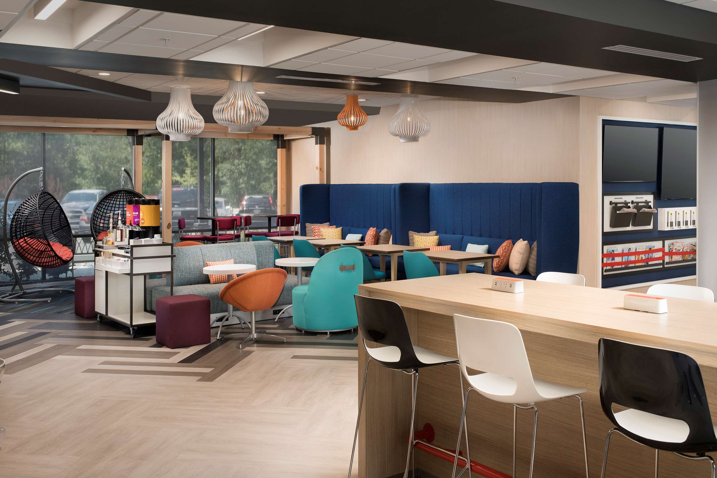 Lobby | Tru by Hilton McDonough