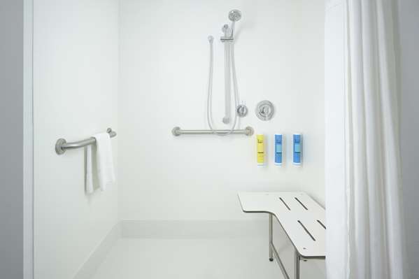  - Tru by Hilton McDonough - I-75, Exit 218