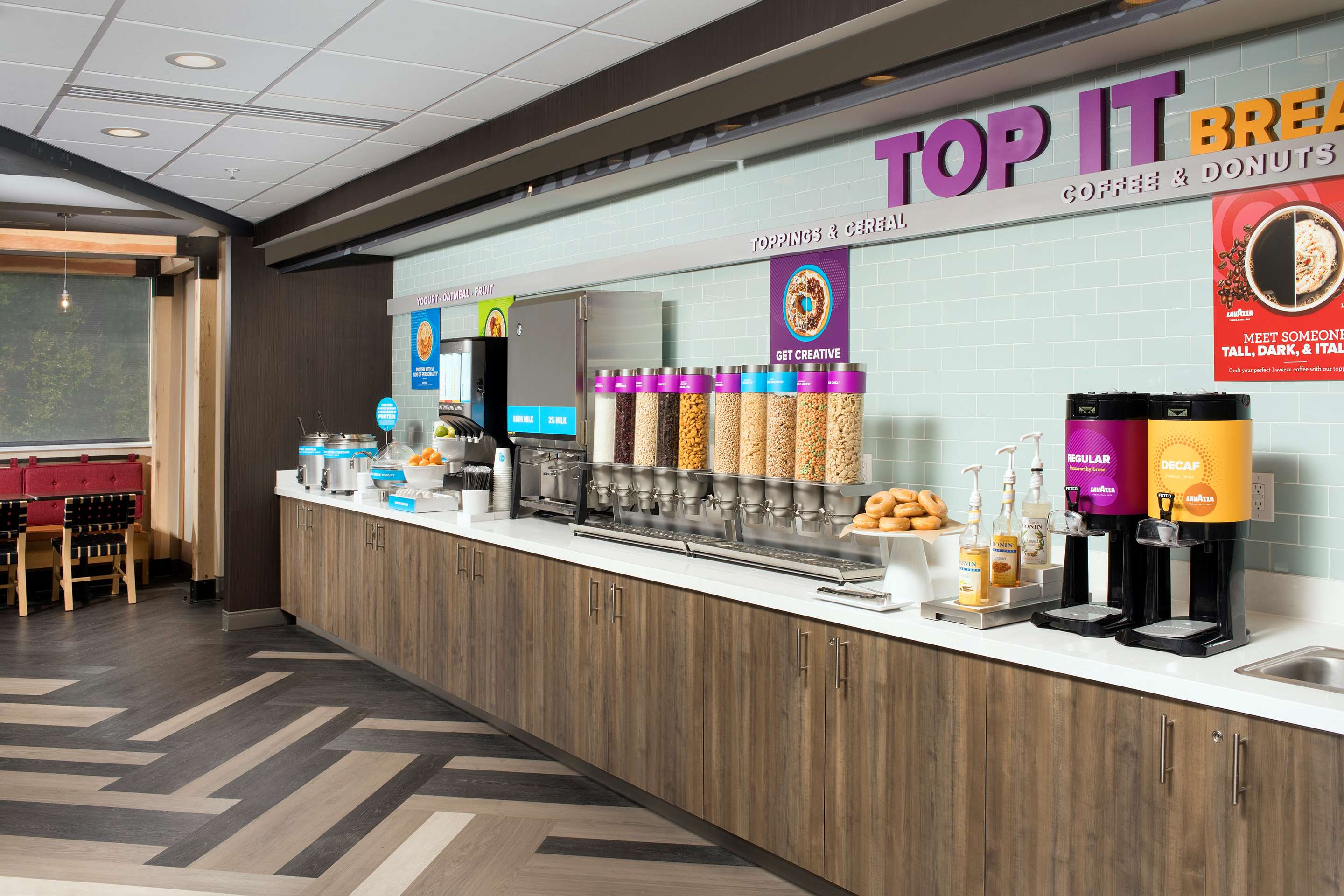 Breakfast Area | Tru by Hilton McDonough