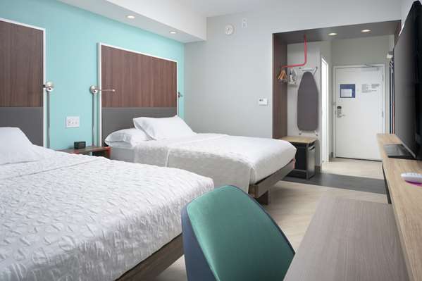  - Tru by Hilton McDonough - I-75, Exit 218