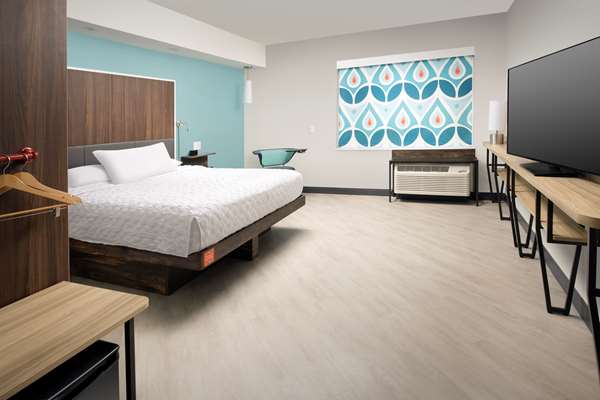  - Tru by Hilton McDonough - I-75, Exit 218