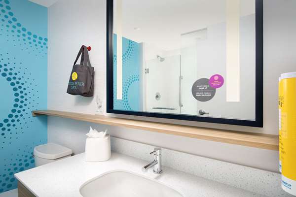  - Tru by Hilton McDonough - I-75, Exit 218