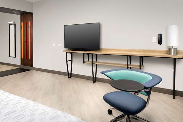  - Tru by Hilton McDonough - I-75, Exit 218