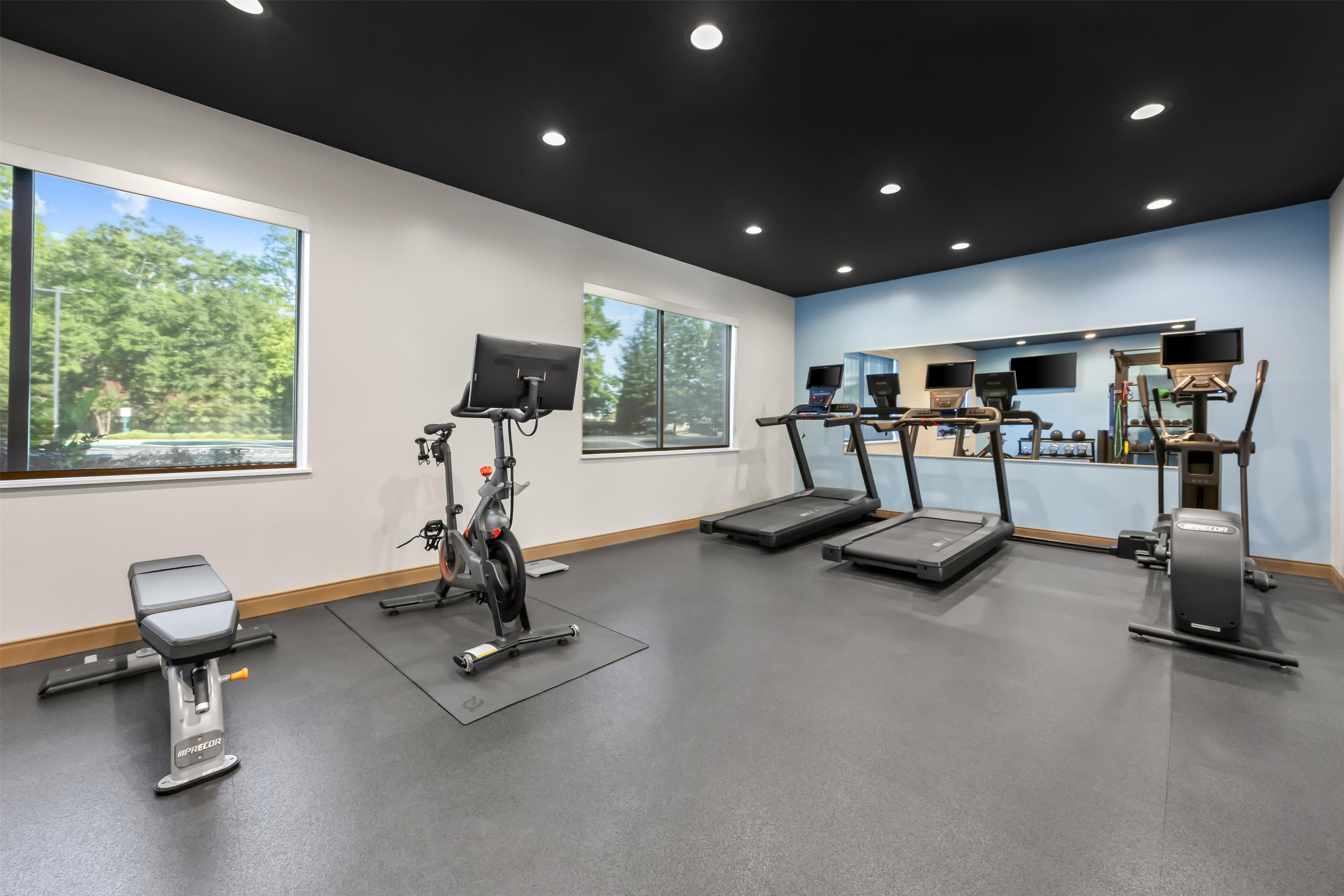 Health club fitness center gym | Tru by Hilton McDonough