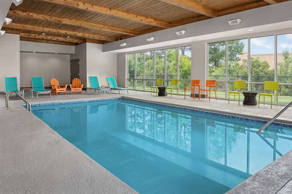 Pool - Home2 Suites by Hilton Summerville - I-26, Exit 199A
