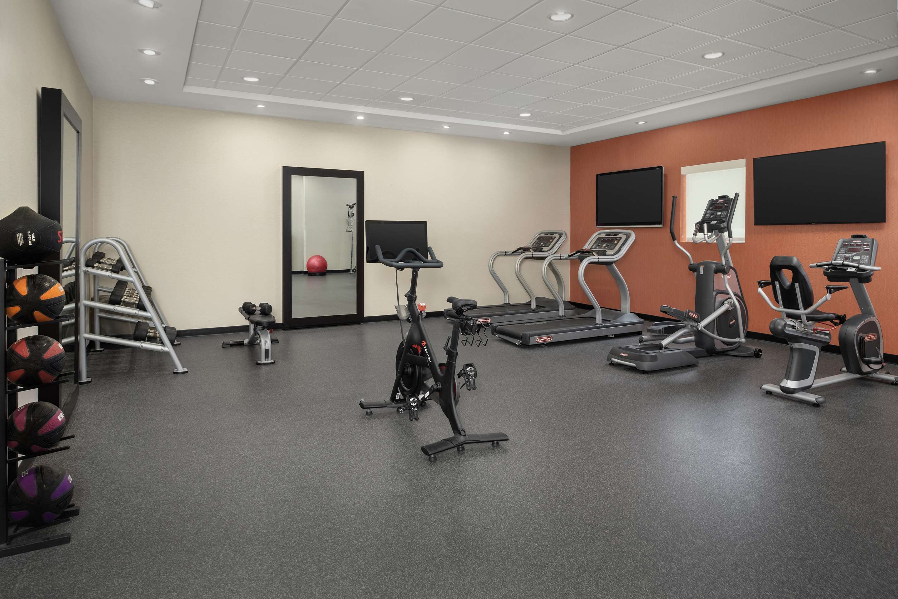 Health club fitness center gym | Home2 Suites by Hilton Summerville