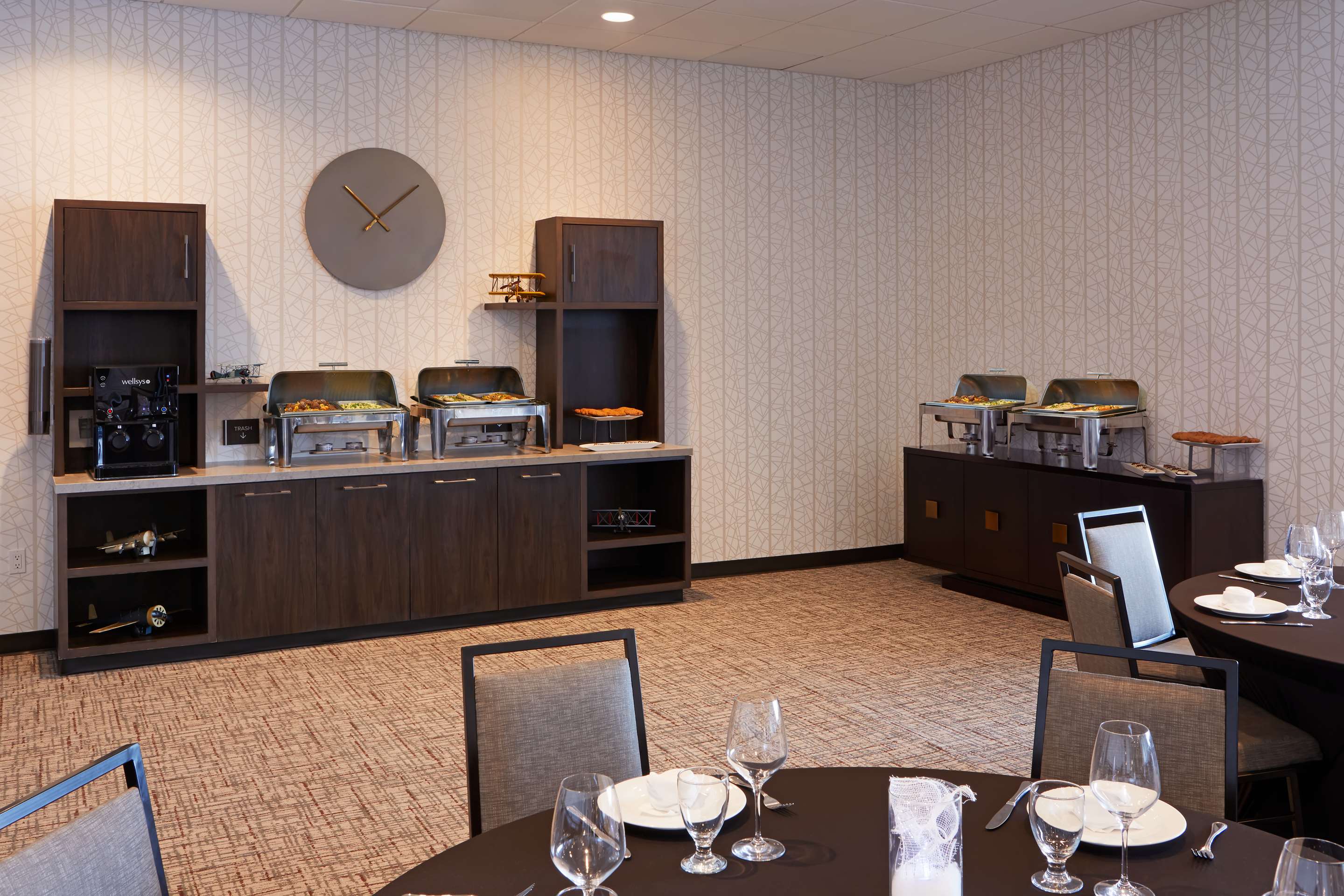 Meeting Room | H Hotel Los Angeles, Curio Collection by Hilton
