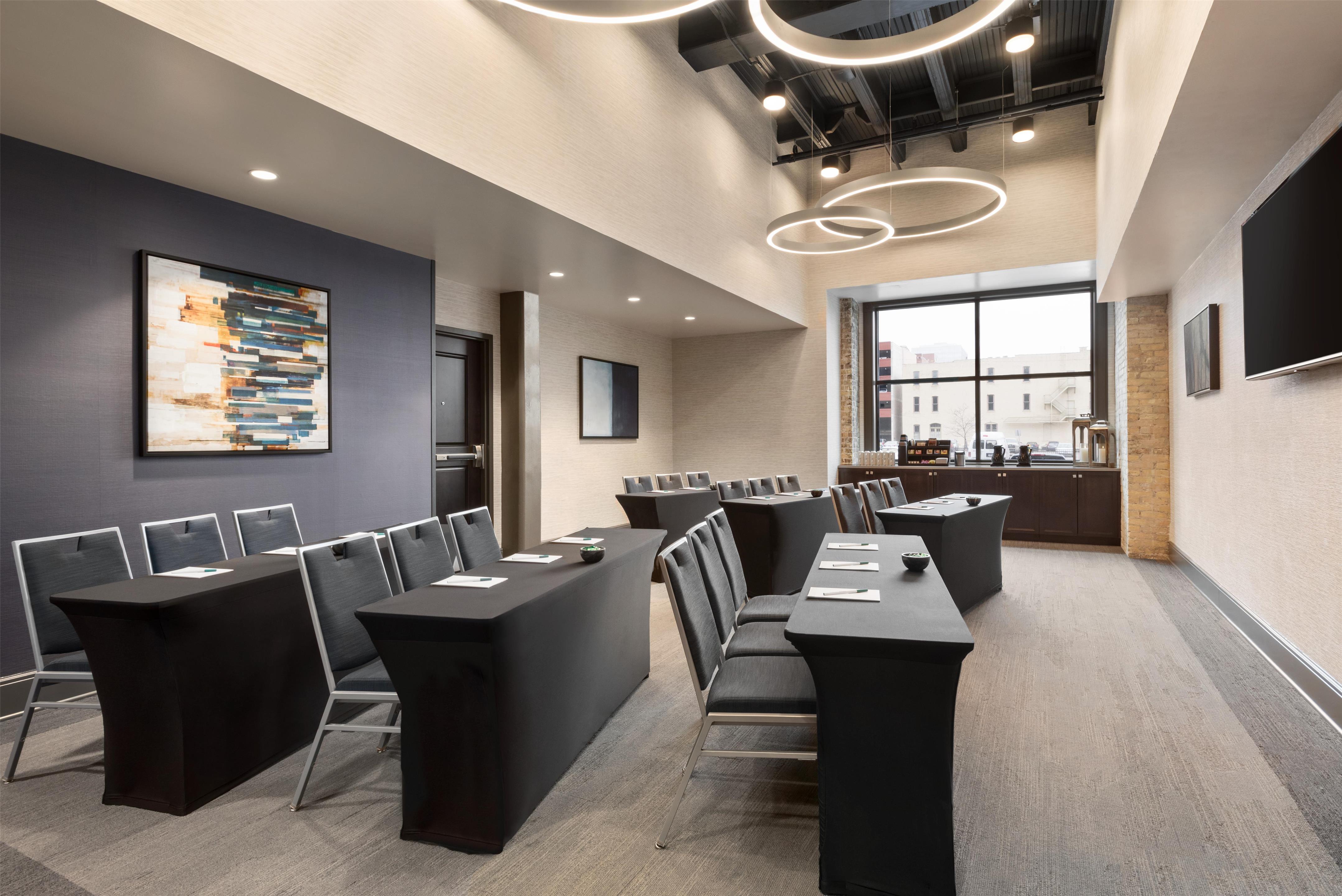 Meeting Room | Homewood Suites By Hilton Milwaukee Downtown