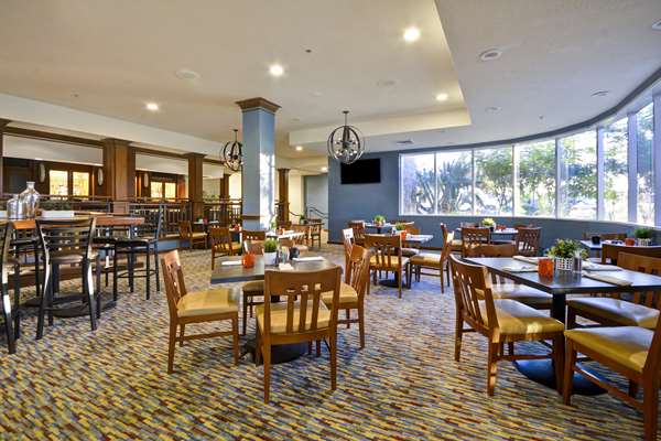 Restaurant - DoubleTree by Hilton North Phoenix - I-17, Exit 208