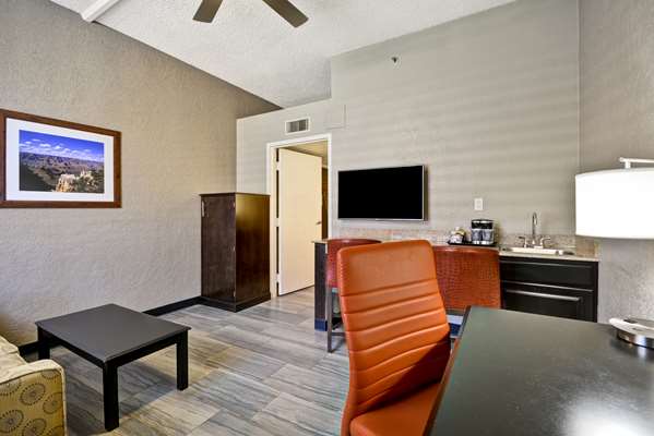  - DoubleTree by Hilton North Phoenix - I-17, Exit 208
