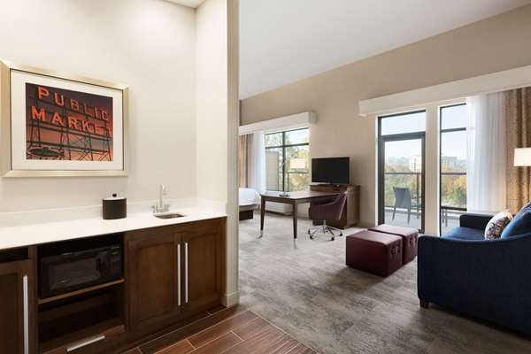  - Hampton Inn & Suites Renton