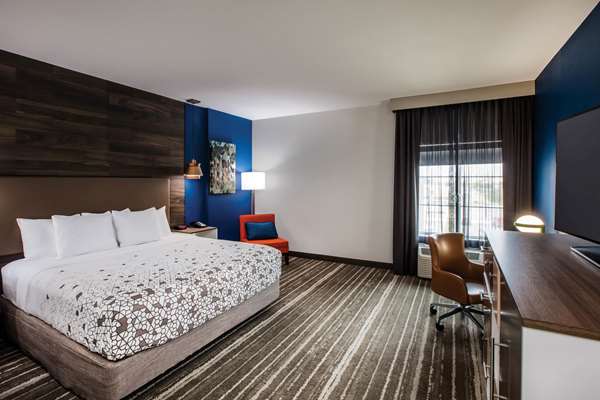  - La Quinta Inn & Suites Owasso