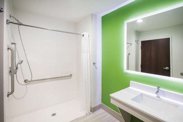  - La Quinta Inn & Suites Owasso