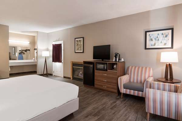  - SureStay Hotel by Best Western Downtown Helen