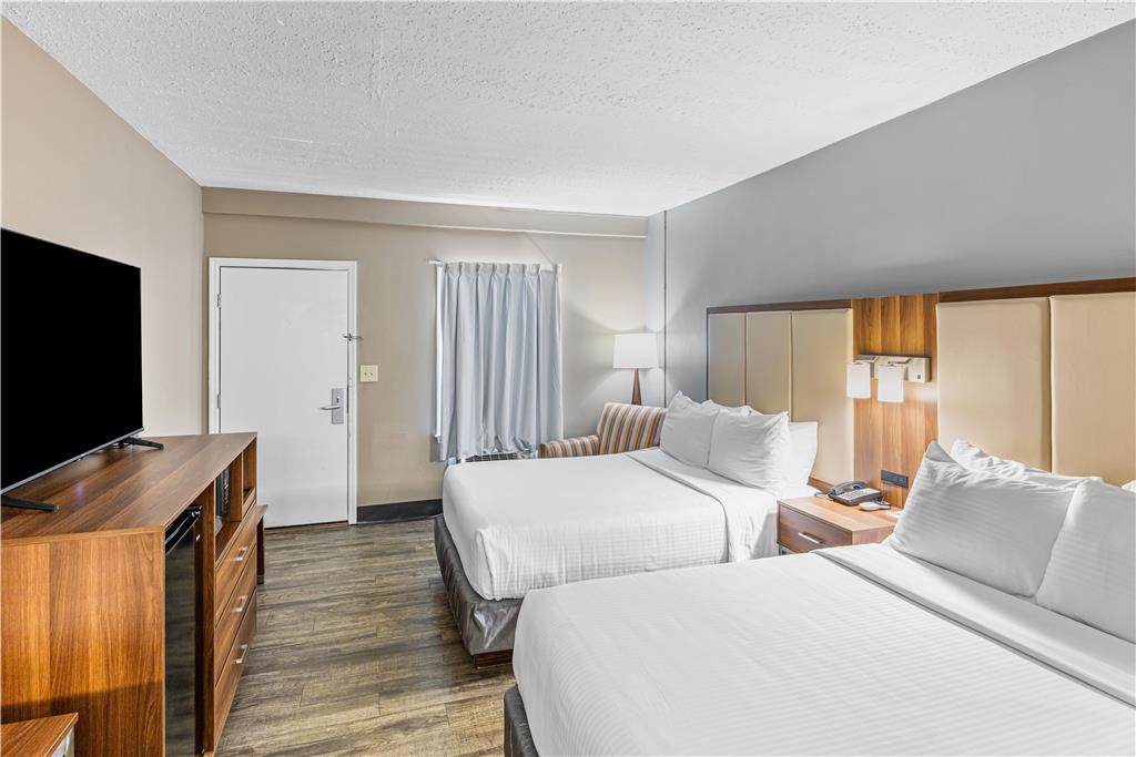 SureStay by Best Western Helen Downtown-guestroom-Guest Room,On-Site.jpg