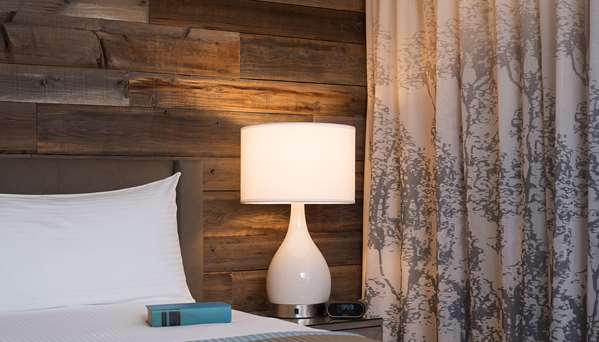  - Hotel Azure South Lake Tahoe