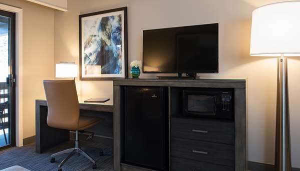  - Hotel Azure South Lake Tahoe