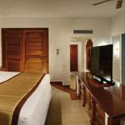 RIU JALISCO ALL INCLUSIVE-guestroom-Guest Room,Indoor/Interior,Outdoor/Exterior,Recreation,Golf.jpg