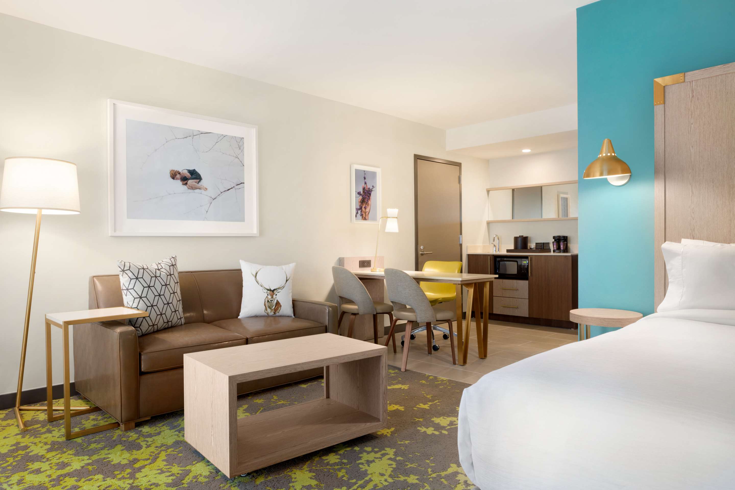 Guest room