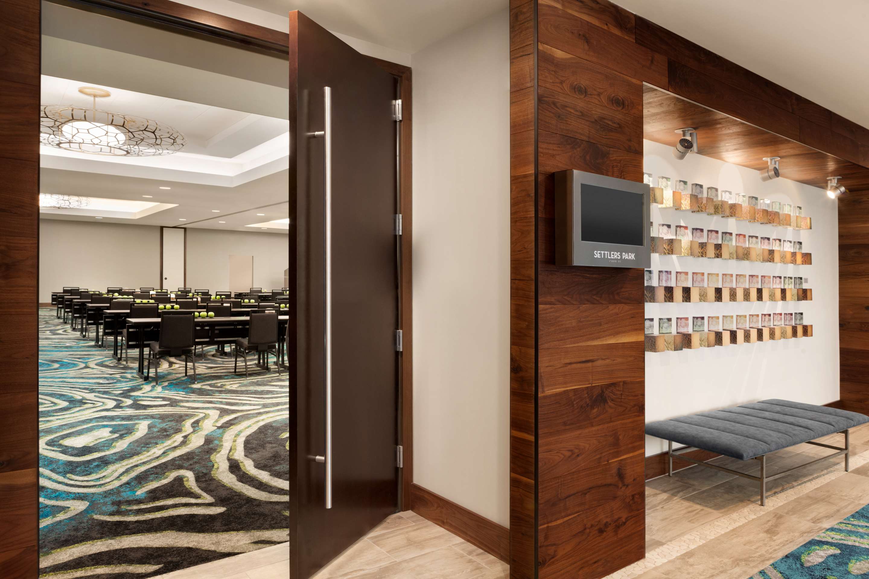 Meeting Room | Embassy Suites by Hilton Boulder