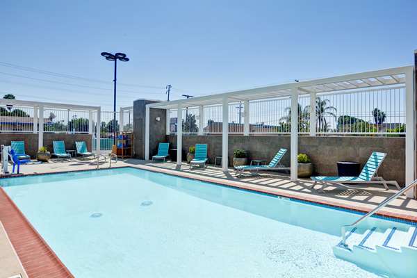 Pool - Home2 Suites by Hilton Azusa - I-210, Exit 40