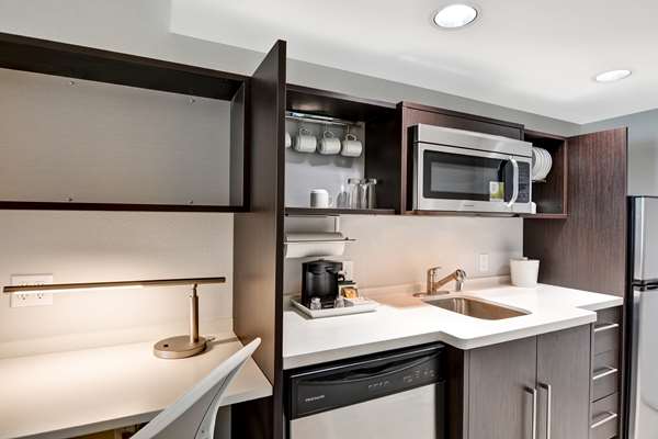  - Home2 Suites by Hilton Azusa - I-210, Exit 40